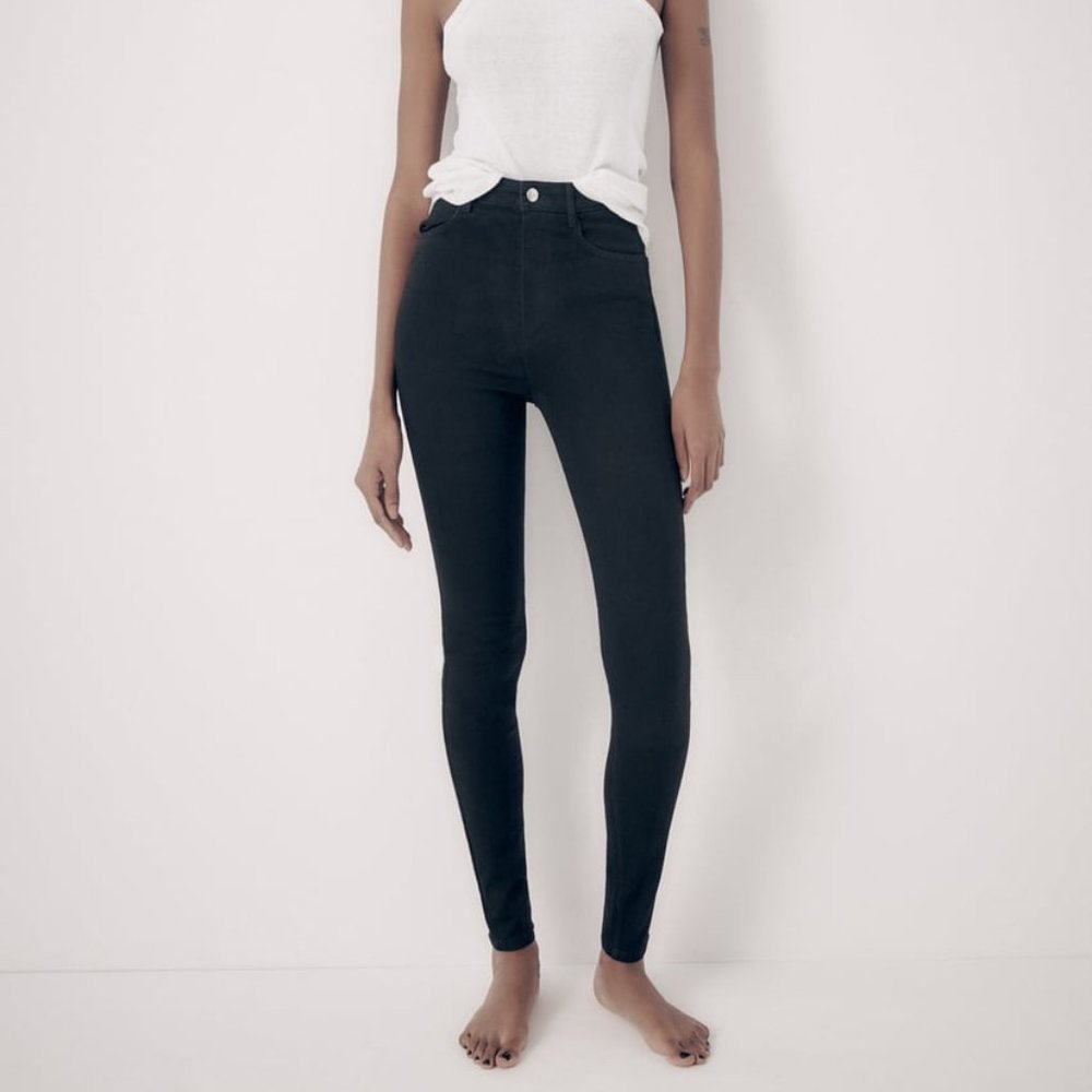 NWT HIGH RISE TRF BLACK JEGGINGS.
